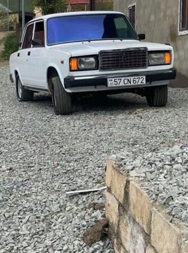 LADA (VAZ) 2107-1