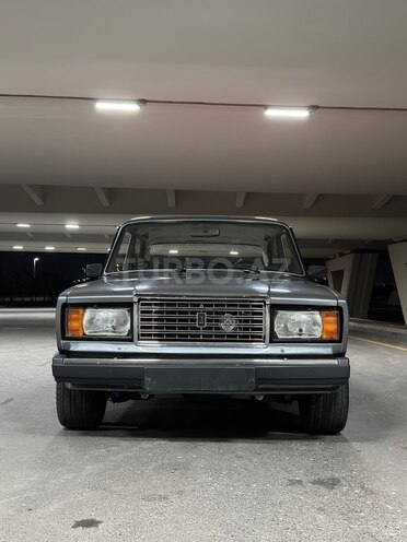 LADA (VAZ) 2107-1
