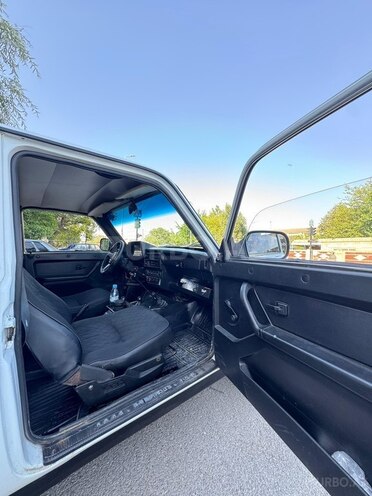 LADA (VAZ) Niva-10