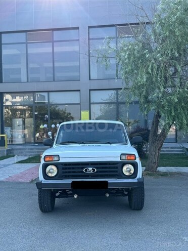 LADA (VAZ) Niva-8