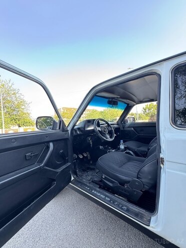LADA (VAZ) Niva-13