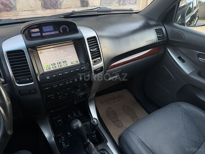 Toyota Land Cruiser Prado-16