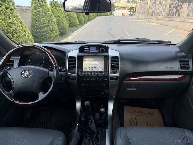 Toyota Land Cruiser Prado-9