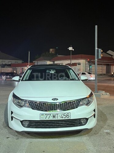 Kia K5-1