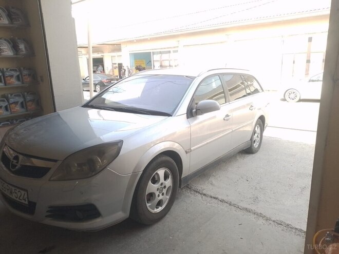 Opel Vectra-4