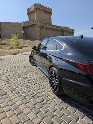 Hyundai Sonata-10