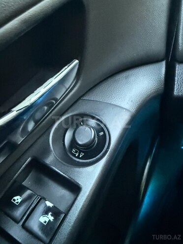 Chevrolet Cruze-13