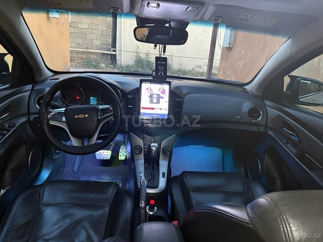 Chevrolet Cruze-14