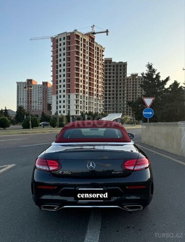 Mercedes C 300 4MATIC-6