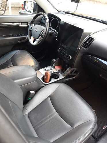Kia Sorento-9