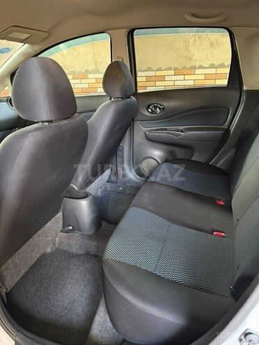 Nissan Note-8