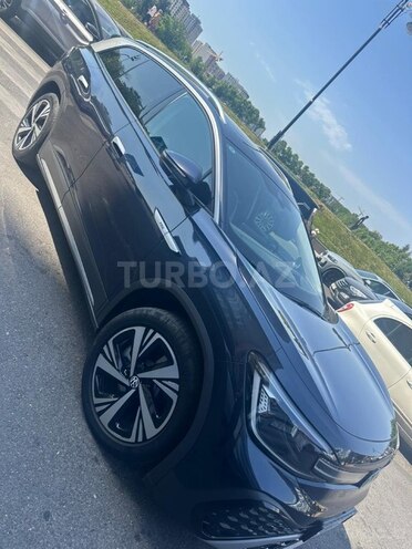 Volkswagen ID.6 Crozz-2
