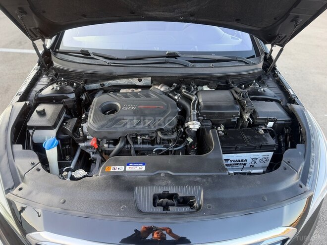 Hyundai Sonata-19
