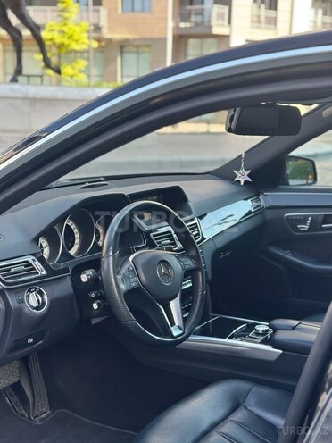Mercedes E 220-6