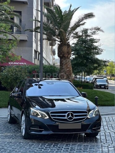 Mercedes E 220-2