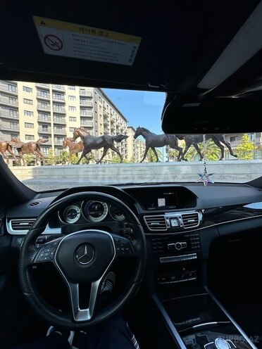 Mercedes E 220-9