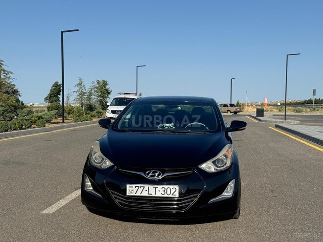 Hyundai Elantra-1
