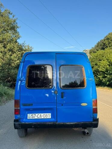 Ford Transit-2