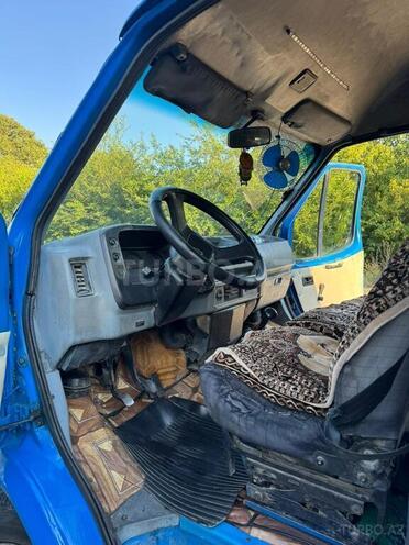 Ford Transit-3