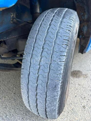 Ford Transit-12