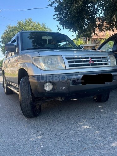 Mitsubishi Pajero io-1