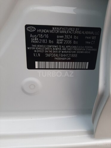 Hyundai Elantra-16