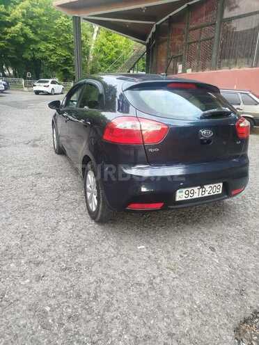 Kia Rio-7