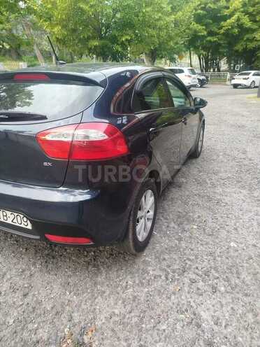 Kia Rio-11