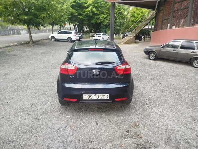 Kia Rio-9