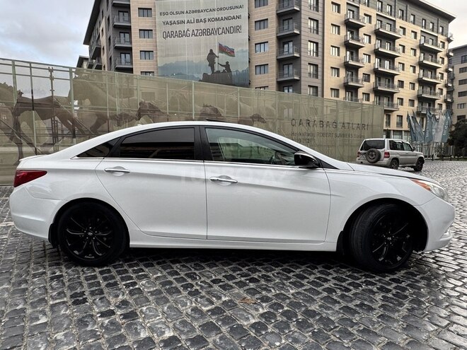 Hyundai Sonata-3