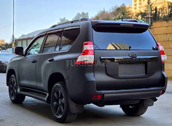 Toyota Land Cruiser Prado-3