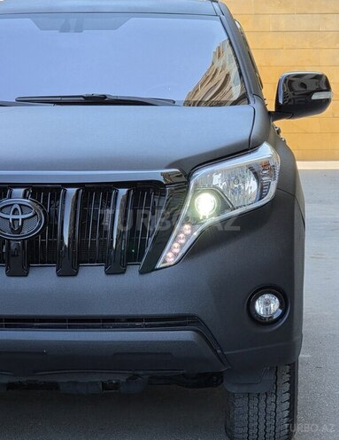 Toyota Land Cruiser Prado-10