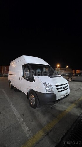 Ford Transit-3