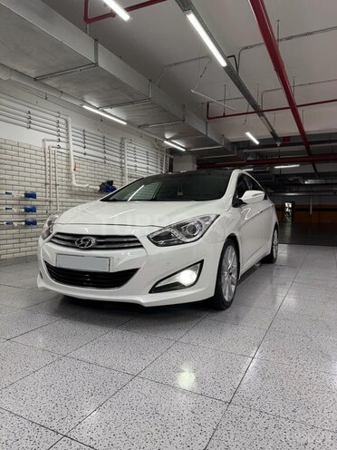 Hyundai i40-1