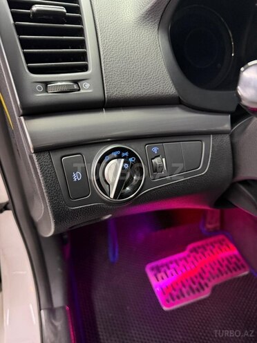 Hyundai i40-11
