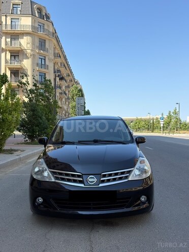 Nissan Tiida-1