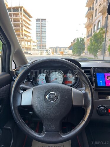 Nissan Tiida-9