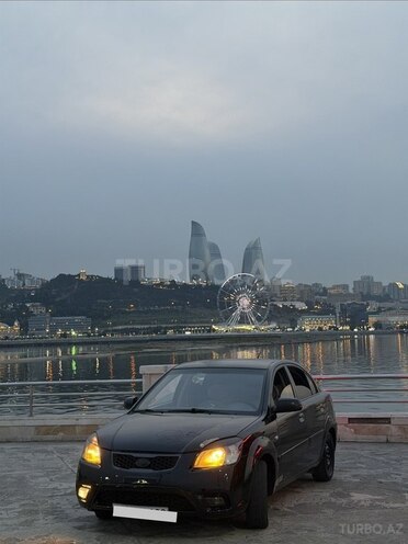 Kia Rio-2