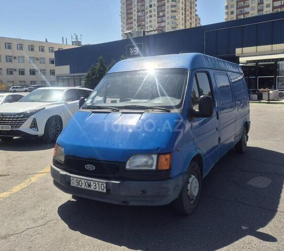 Ford Transit-1
