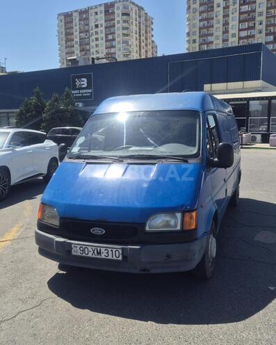 Ford Transit-2