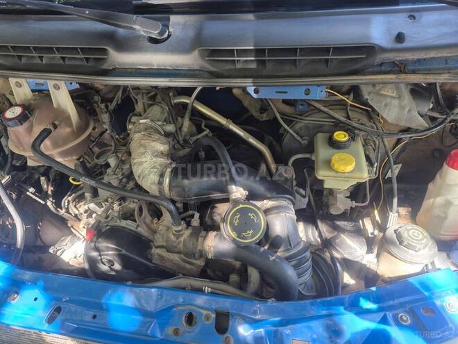 Ford Transit-9