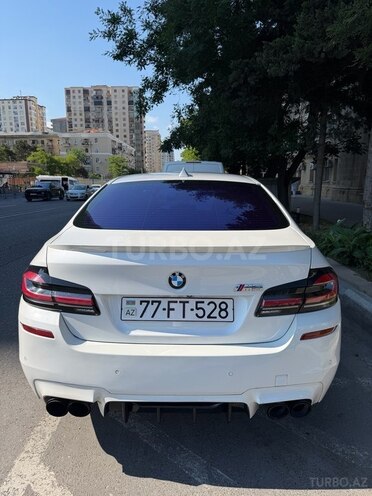 BMW 528-2