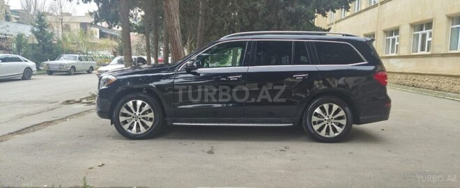 Mercedes GLS 450 4MATIC-3