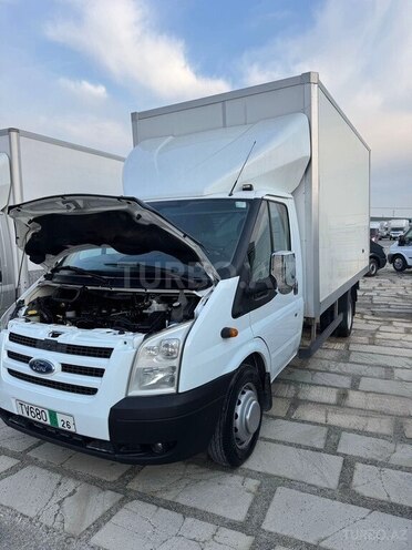Ford Transit-1