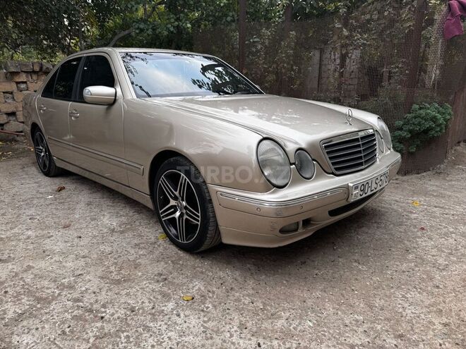 Mercedes E 220-18