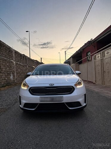 Kia Niro-1