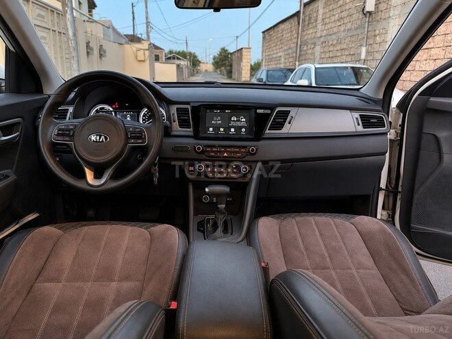 Kia Niro-8