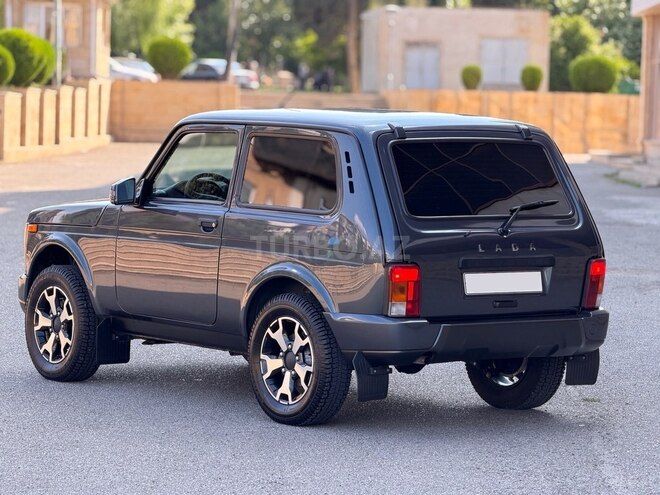 LADA (VAZ) Niva-6