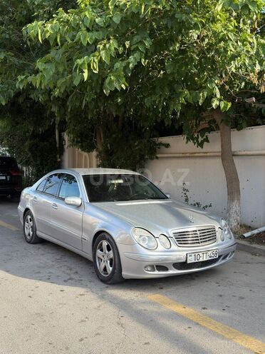 Mercedes E 200-2
