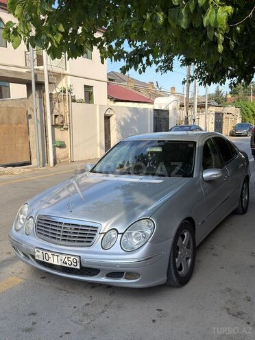 Mercedes E 200-3